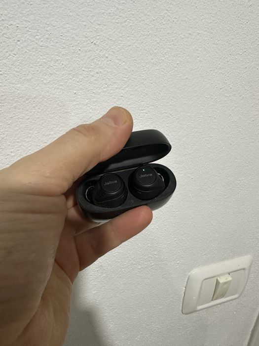Vand casti fara fir Jabra Elite 75 T