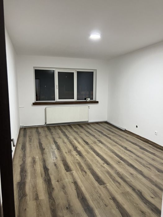 Apartament 3 camere renovat, zona Negru Voda, 65 mp