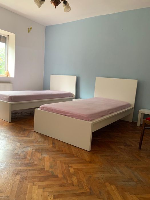 Inchiriez camere cazare camin studenti tineri Colina uni centrul vechi
