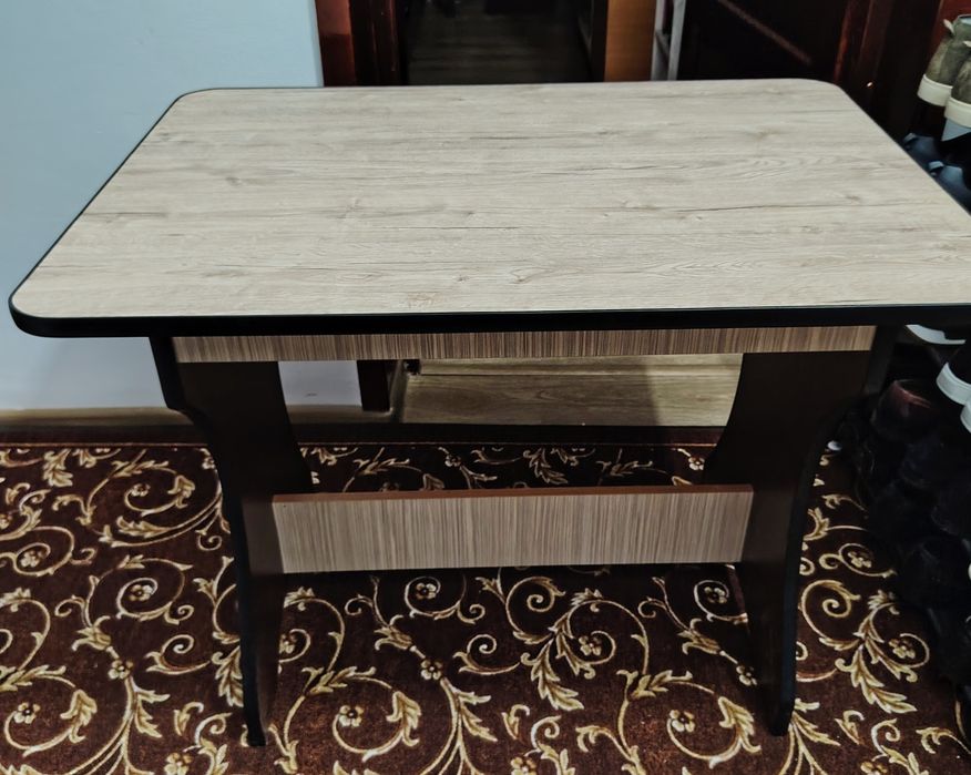 Masă de bucătărie stare perfectă