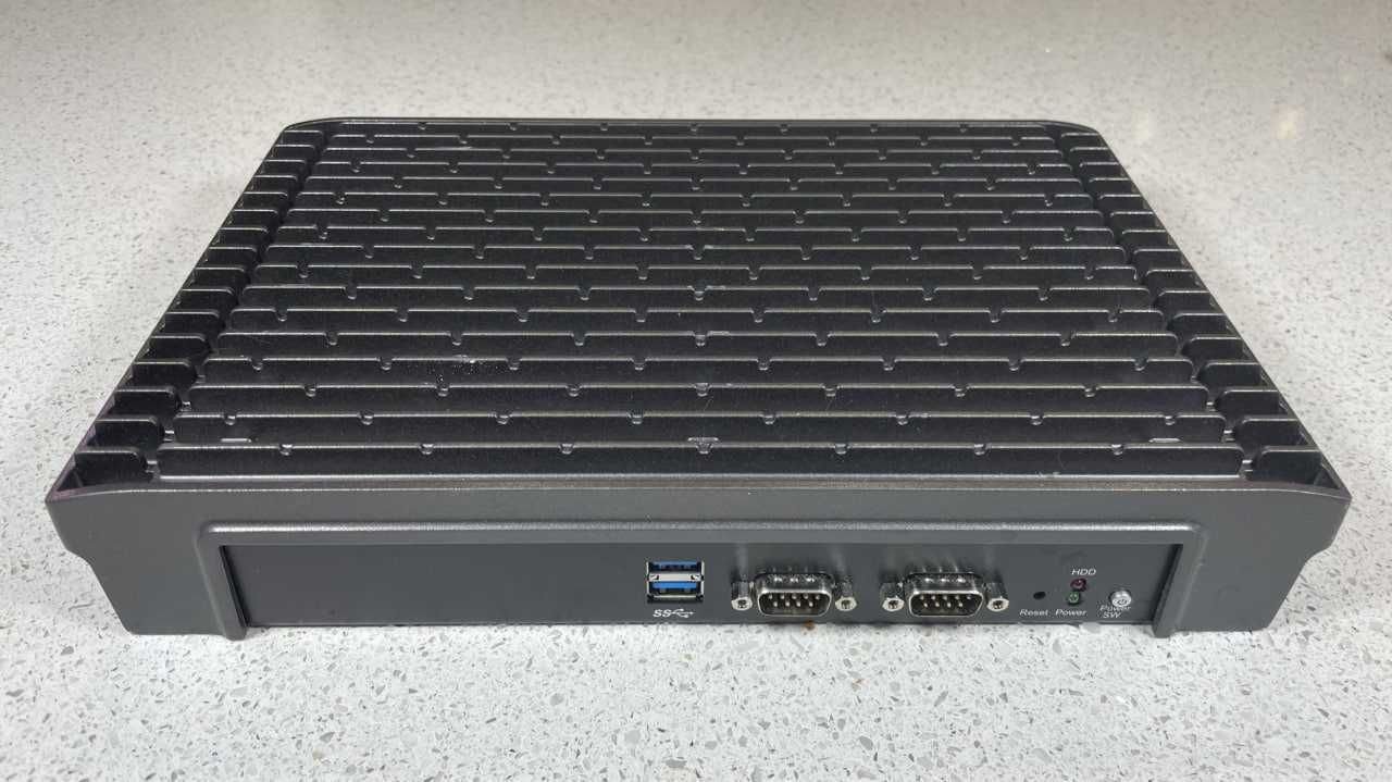 Промышленный компьютер Nexcom NDiS-B533