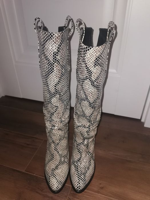 Cizme inalte de piele