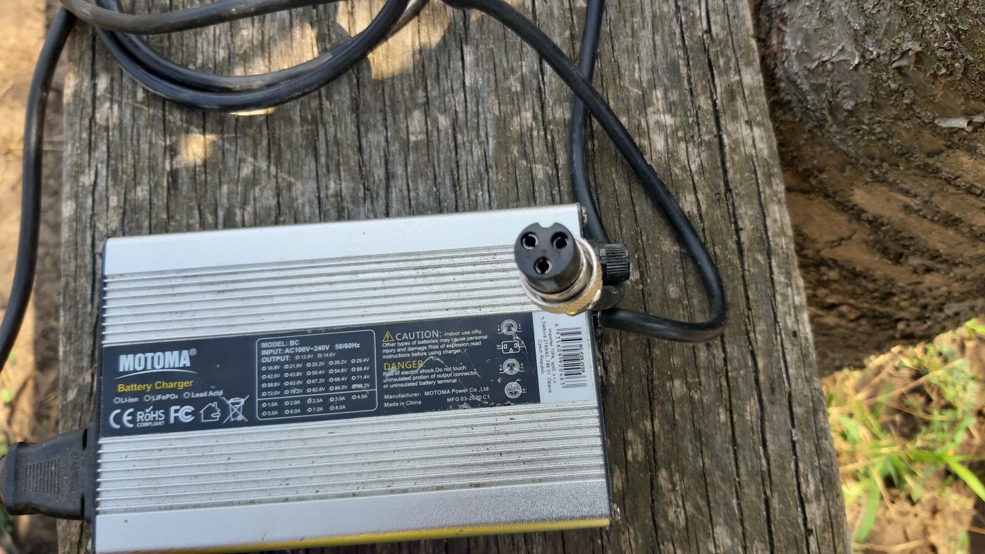 Vand încărcător acumulatori Motoma 12.6-88.2v