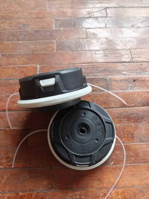 Tamburi și perie motocoasa