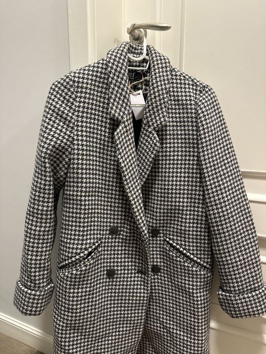 Вълнено Палто в десен пипи Zara