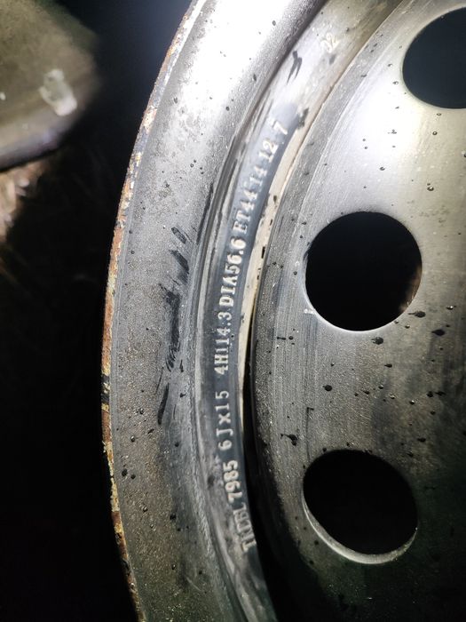 Диски mitsubishi  штамповка r15