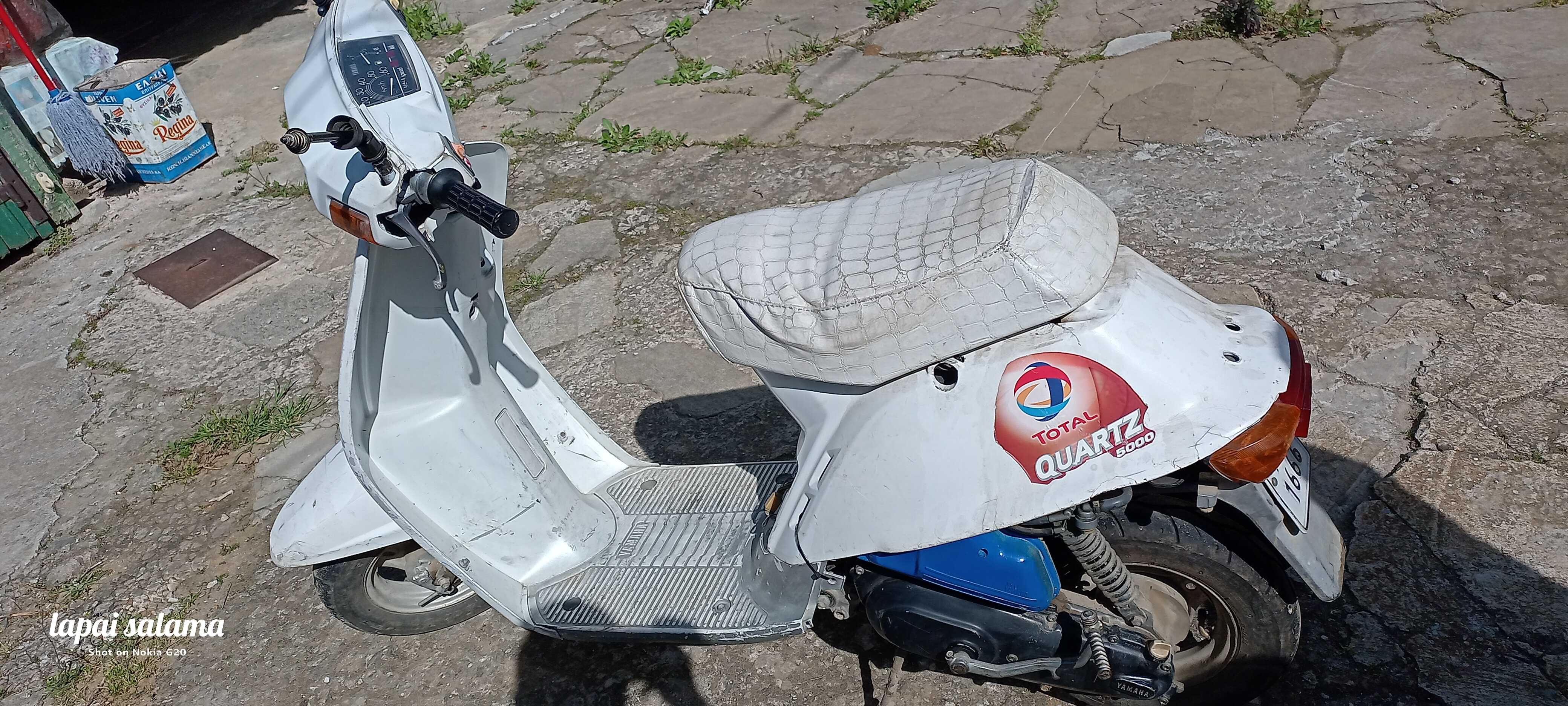 Скутер 50 .кубика Yamaha mint