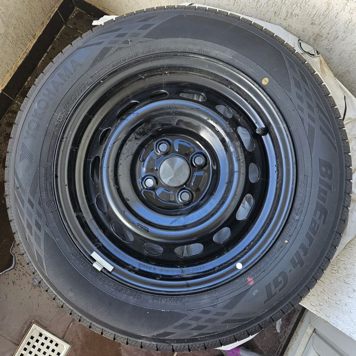 Set roți vară Mazda 2 originale – Yokohama R15, ca noi