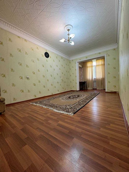 Продаётся 3 комнатная на Юнусабаде 14 ,метро Туркистан.Можно в Ипотеку