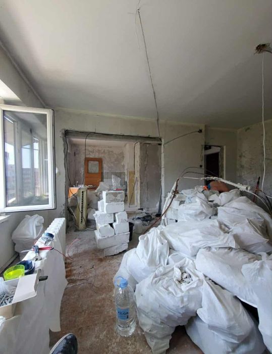 Transport / mutari / debarasari / evacuări