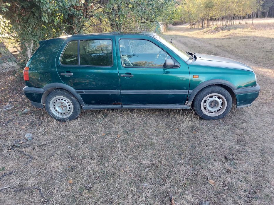 Автомобил на части