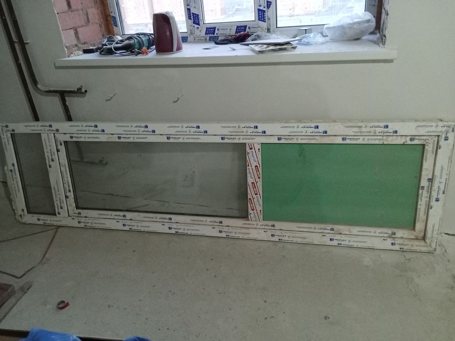 Продам дверь 2,52*79 взборе.Глухой 1,60*1 тоже взборе.