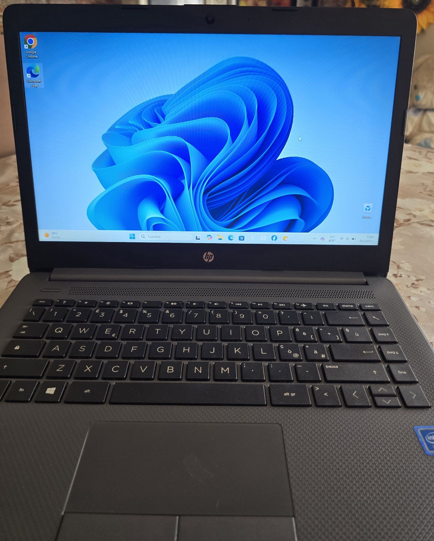 Лаптоп HP 240 G7 Notebook PC, intel Celeron N4020 (1.10/2.80GHz) 4 RAM