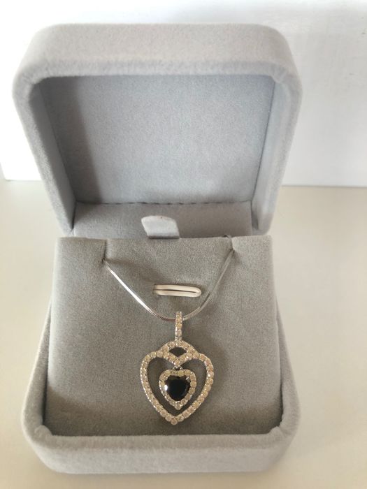 Прекрасни сребърни колиета, ограничени наличности !