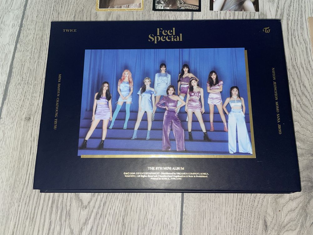 Album kpop TWICE - Feel Special (versiunea B)