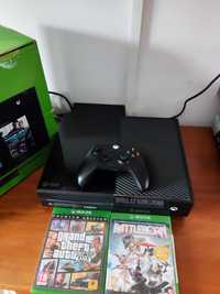 Consola Xbox One cu 2 jocuri la cutie