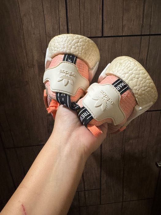 Маратонки adidas 39н оранжево-розови