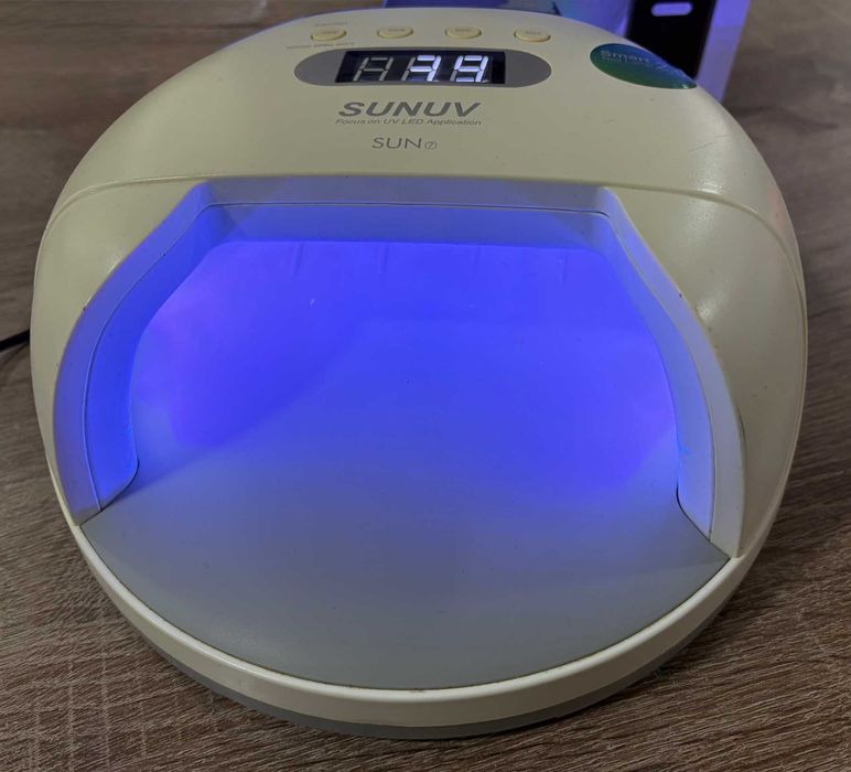Професионална UV/ LED Лампа за Маникюр SUN7