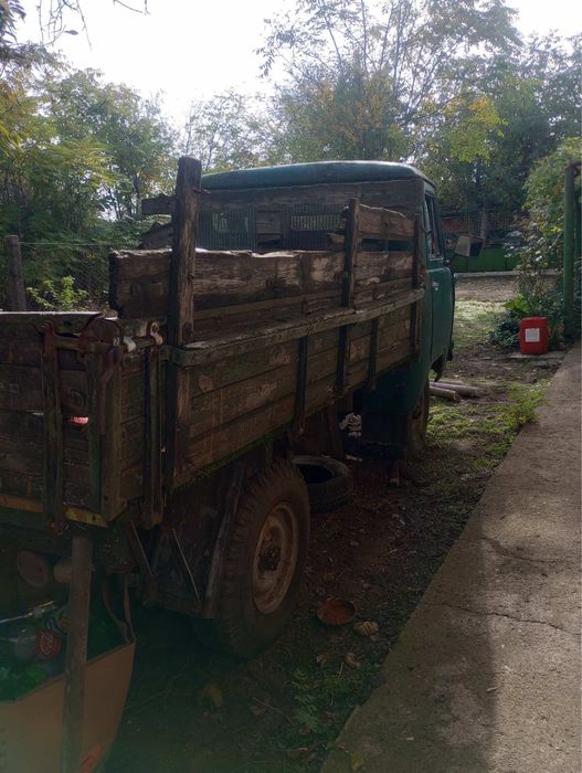 Продава се УАЗ 452