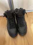 vand jordan 5 purtati