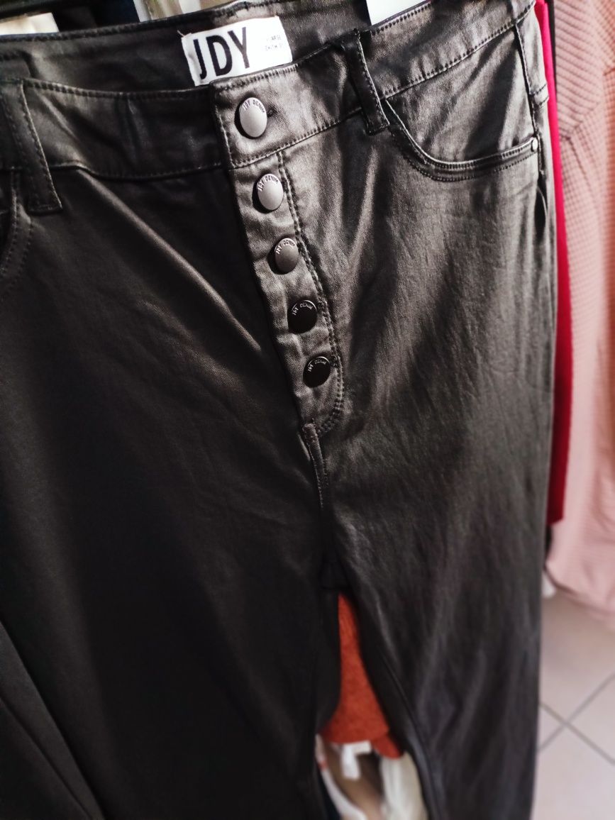 Pantaloni JDY imitație piele