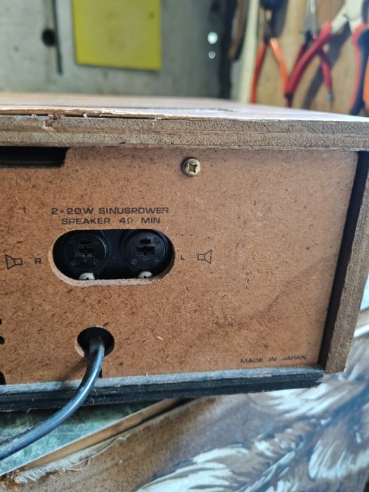 Hitachi  ST2650 радио касетофон и грамофон Dual