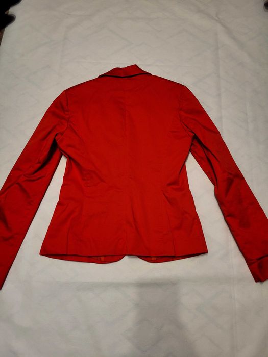 Дамско сако в червен цвят