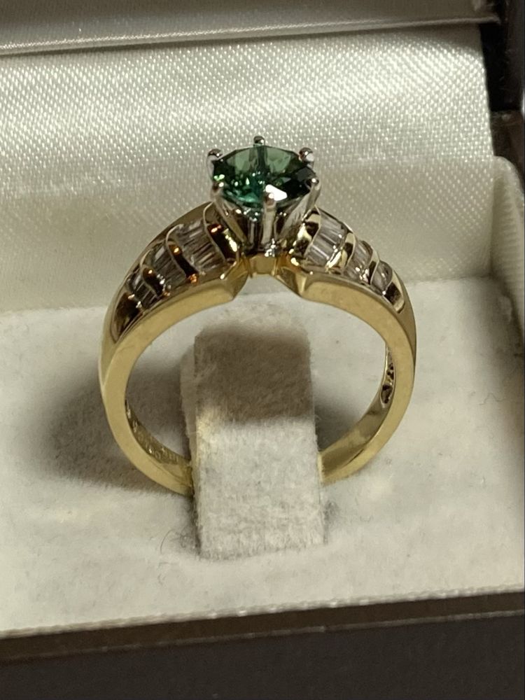 Inel aur 18kt.cu turmalin si diamante 0.75ct