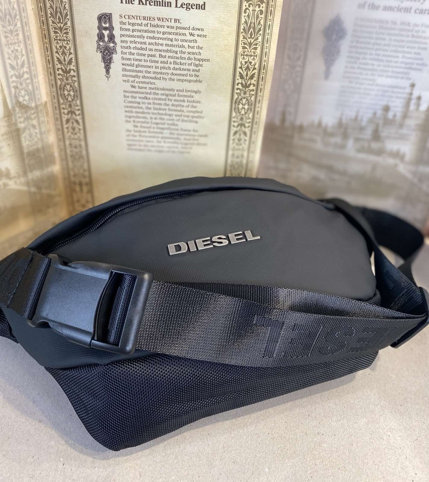 Чанта за през гърди Diesel ДЕФЕКТ