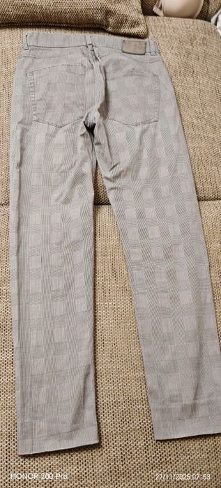 Продавам мъжки  панталон зара
