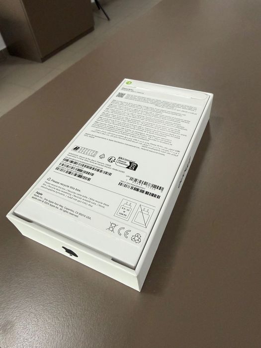 Iphone 16 Pro, Black Titanium, 128GB nou 38 cicluri baterie 100% 10/10