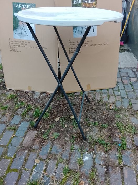 Vând 6 buc masa de bar