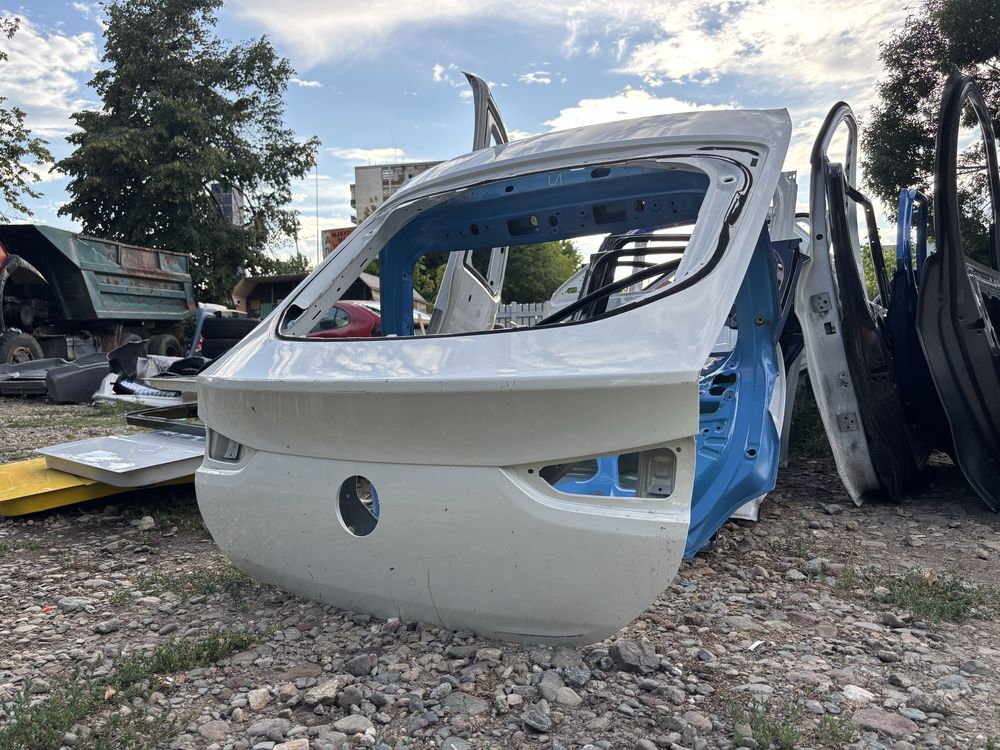 Капак Mercedes GLE W167