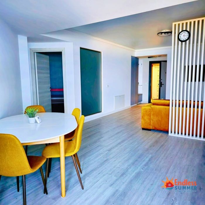 Vand Apartament 2 Camere in White Titanic cu loc de parcate sunteran
