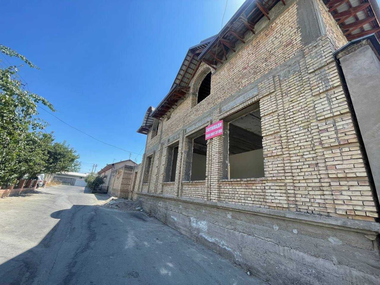 Uy sotiladi karobka xolatda, Oxunboboyev mahalada