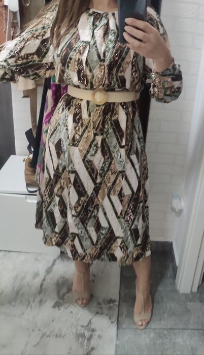 Rochie multicoloră midi