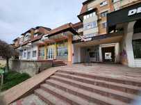 Inchiriez spatiu comercial B-dul Decebal Piatra Neamt 111mp