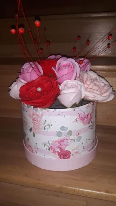 aranjament flori de sapun