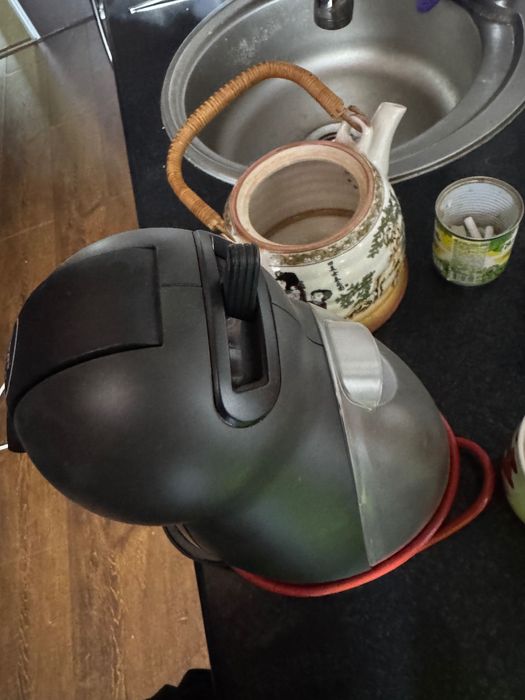 Капсульная кофе машинка Nescafé dolce gusto piccolo черного цвета