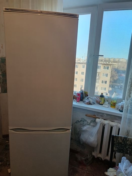 Продам холодильник Атлант