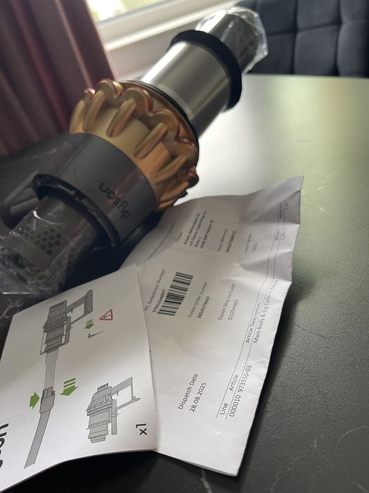 Aspirator v15 si v11 corp motor cu cicloni