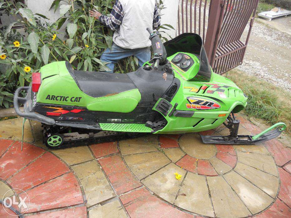 Vand/schimb Snowmobil ARCTIC CAT ZR 650