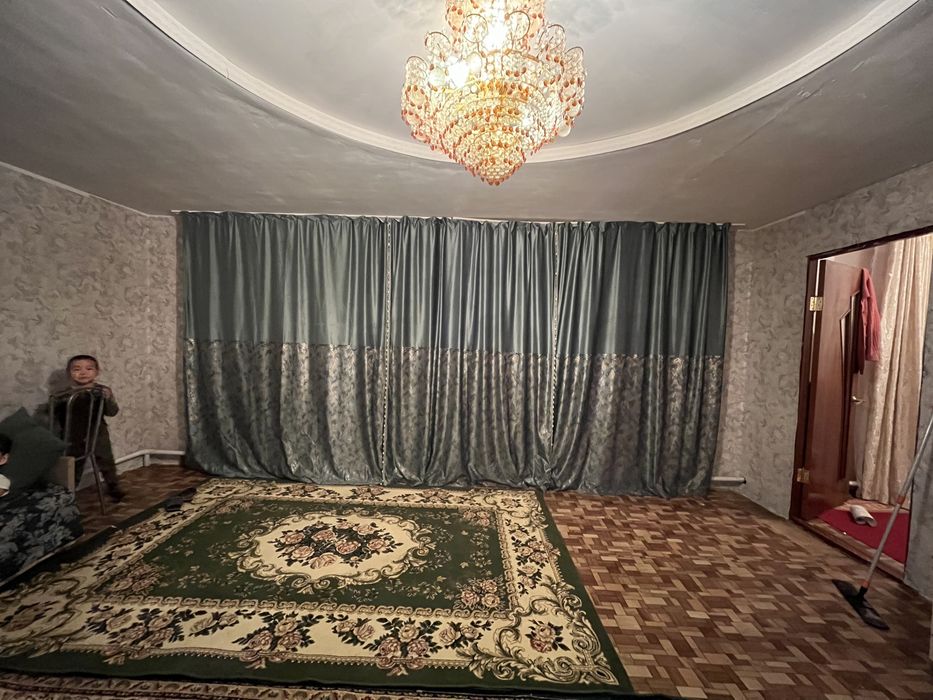 Продам дом  и летную кухню на дачном участке