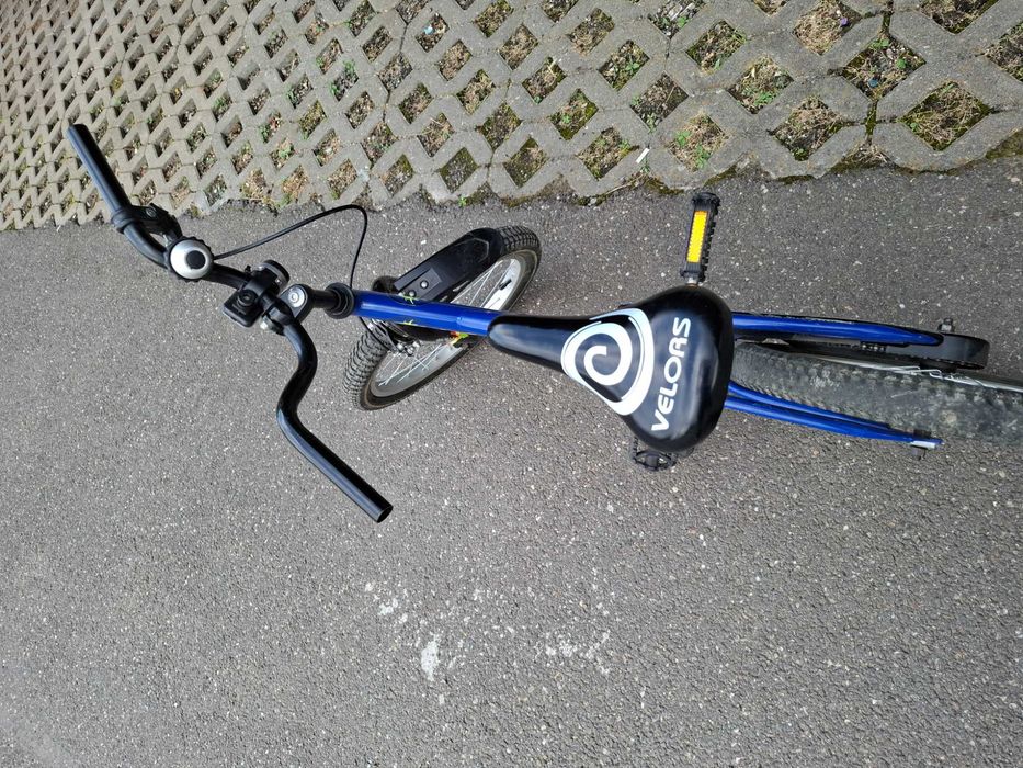 Vand bicicleta pentru copii 6-9 ani