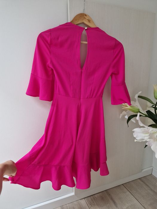 Rochie roz, vaporoasă