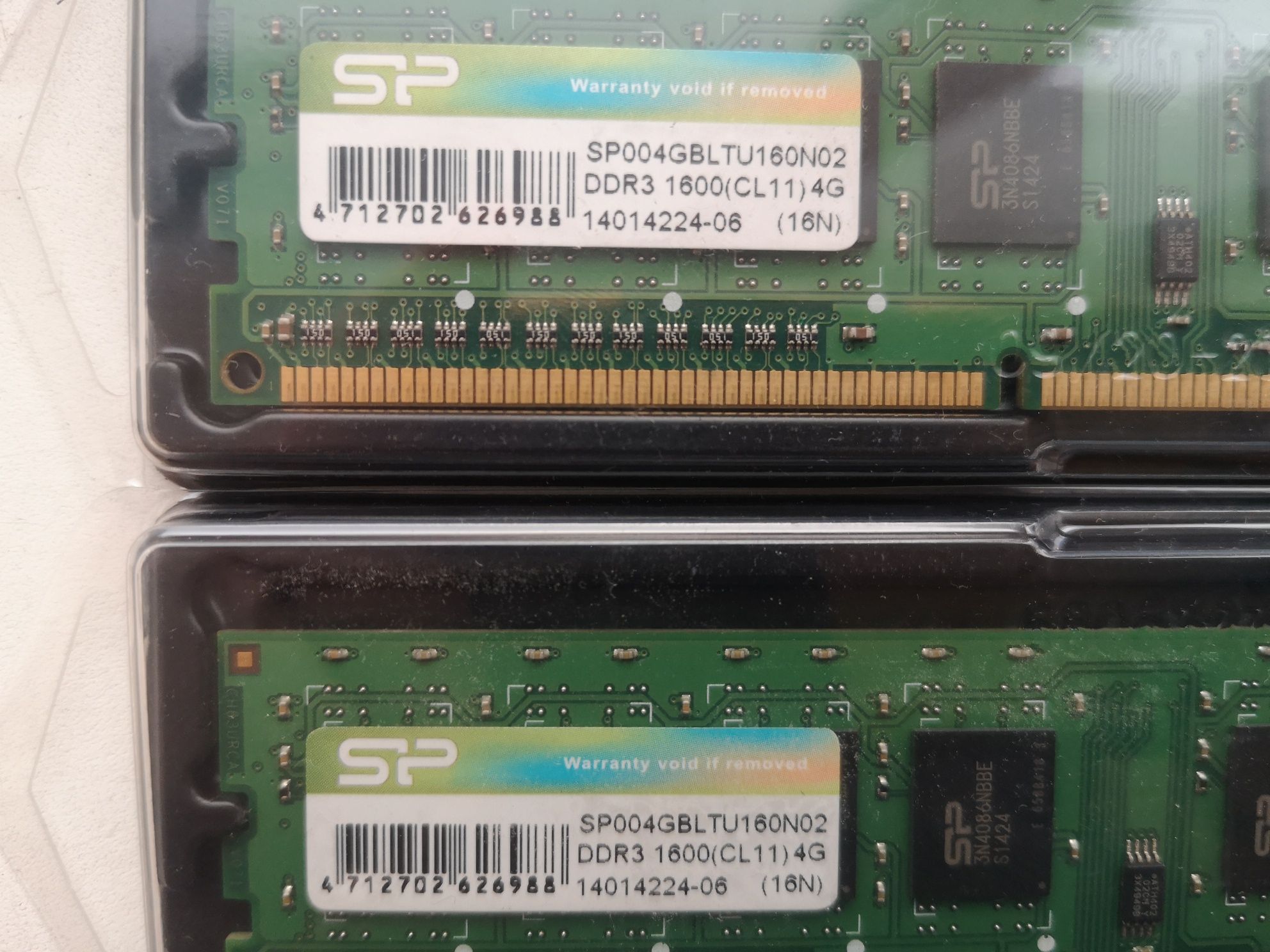 ОЗУ DDR3-1600 8Gb (2x4Gb) две плашки по 4Gb