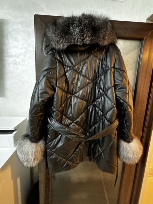 Geacă damă cu blană naturală – Elegance Fur & Leather