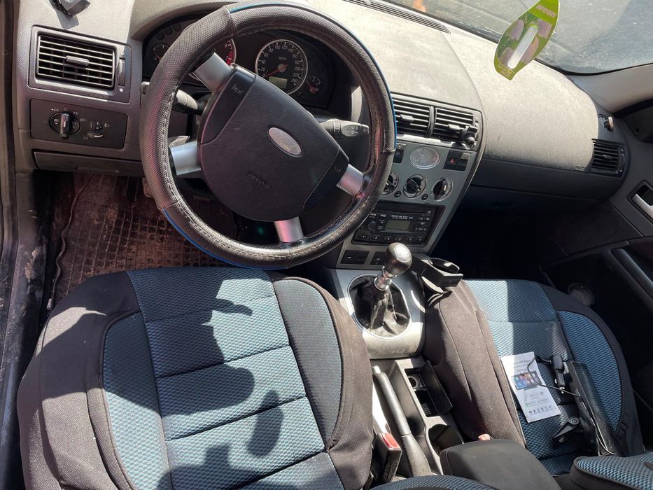 Ford Mondeo fără acte