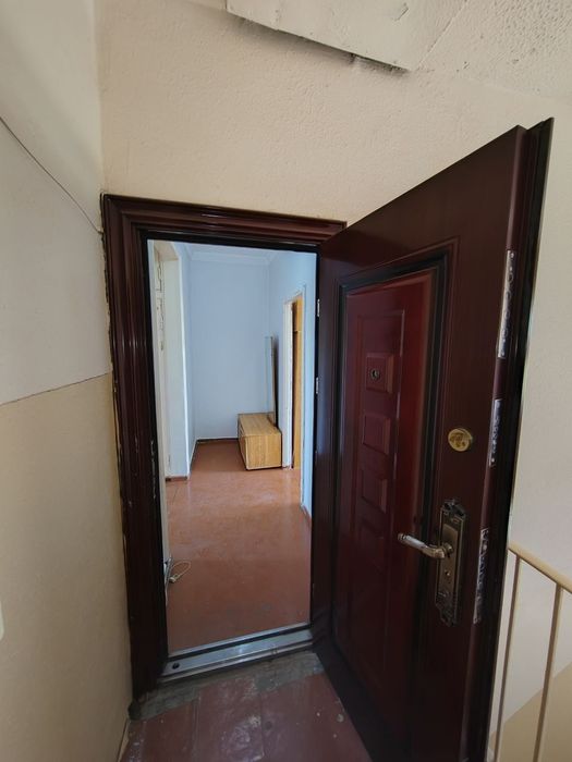 Продажа 
Кора камиш 2/5
2 хона 4 етаж 4 етажл 
56 кв