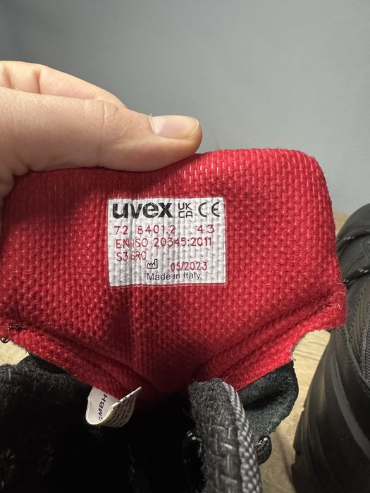 Bocanci protectie din piele UVEX Quatro Pro S3 SRC marime 43